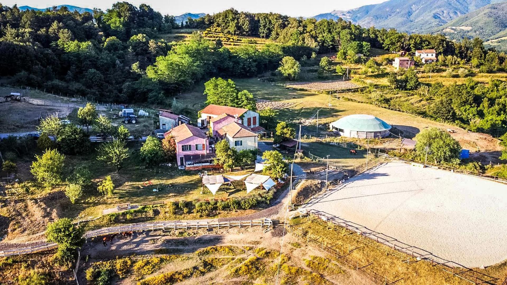 Agriturismo Dei Legi San Pietro Vara ภายนอก รูปภาพ