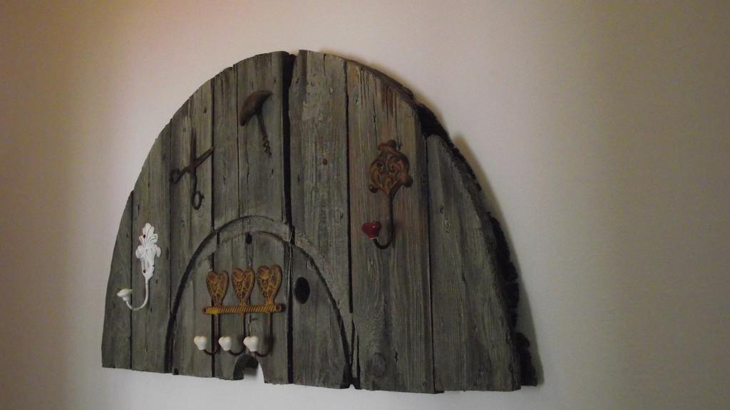 Agriturismo Dei Legi San Pietro Vara ภายนอก รูปภาพ
