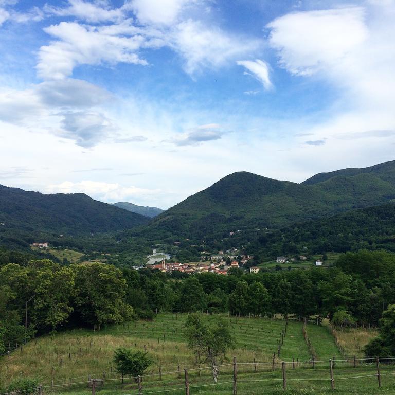 Agriturismo Dei Legi San Pietro Vara ภายนอก รูปภาพ