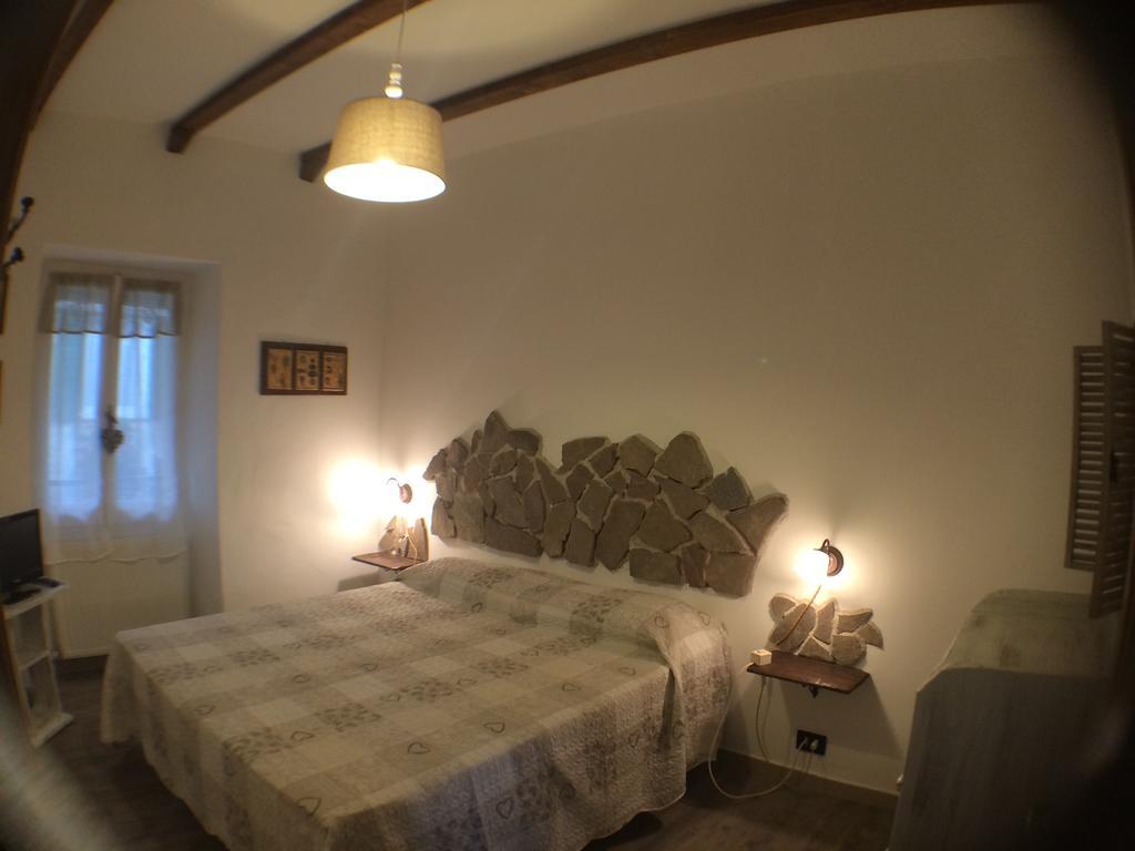 Agriturismo Dei Legi San Pietro Vara ภายนอก รูปภาพ