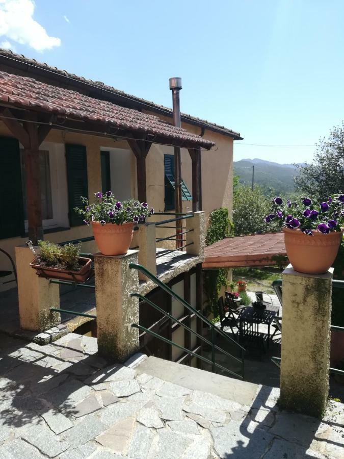 Agriturismo Dei Legi San Pietro Vara ภายนอก รูปภาพ