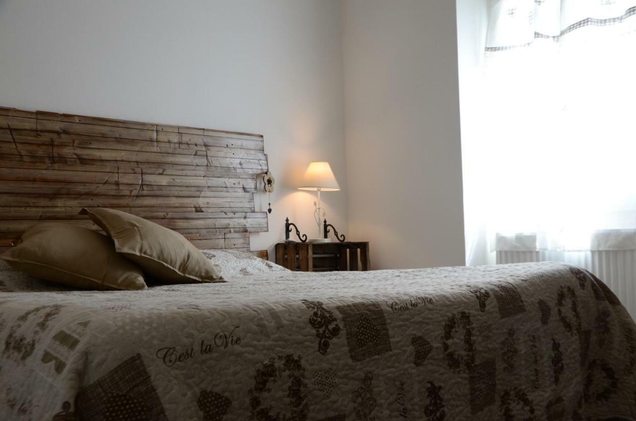 Agriturismo Dei Legi San Pietro Vara ภายนอก รูปภาพ